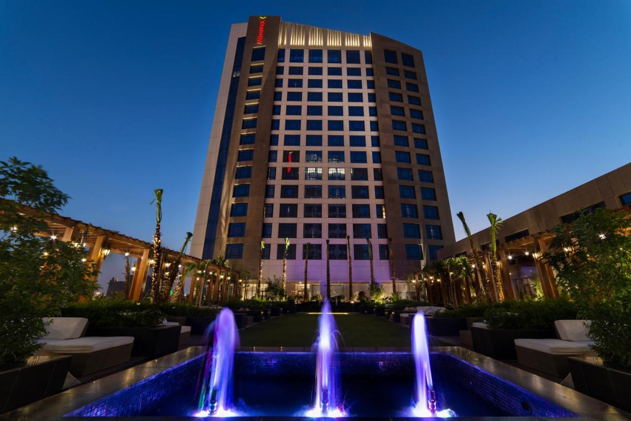 Movenpick Hotel And Residences リヤード エクステリア 写真 Hilton Cairo