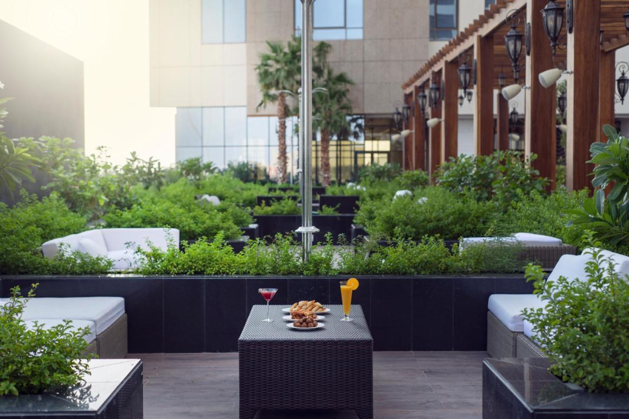 Movenpick Hotel And Residences リヤード エクステリア 写真 The Park, Hyderabad