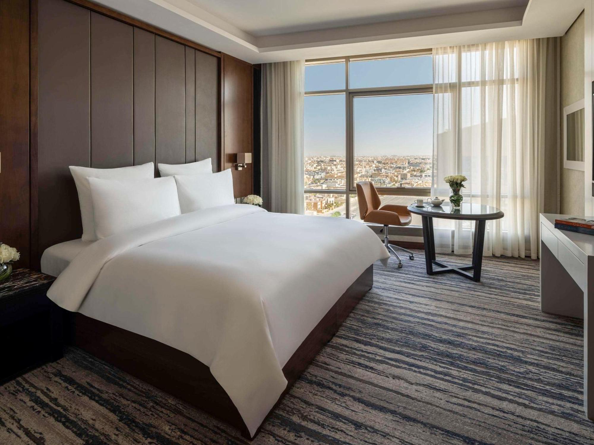 Movenpick Hotel And Residences リヤード エクステリア 写真 Deluxe King