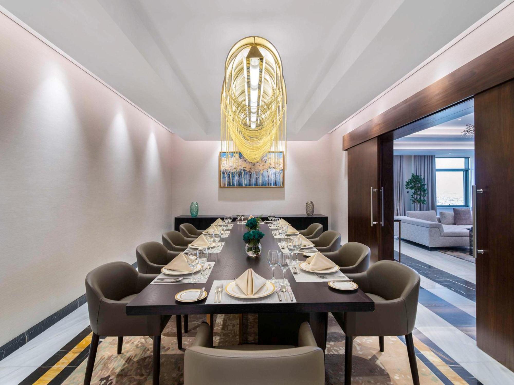 Movenpick Hotel And Residences リヤード エクステリア 写真 The private dining room at the hotel
