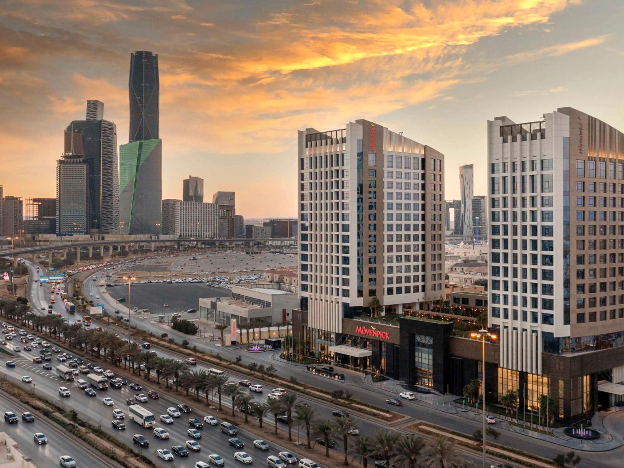 Movenpick Hotel And Residences リヤード エクステリア 写真 The Ritz-Carlton, Riyadh