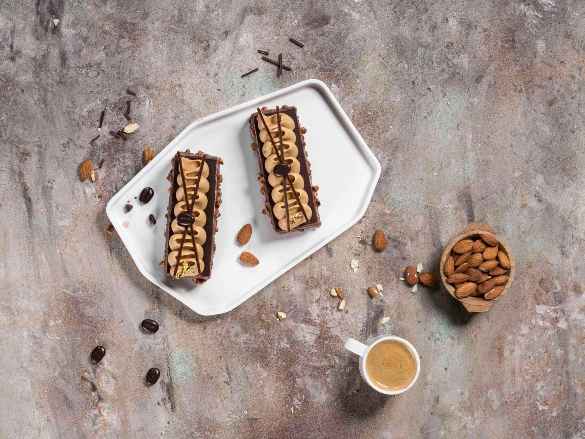 Movenpick Hotel And Residences リヤード エクステリア 写真 Almond bars