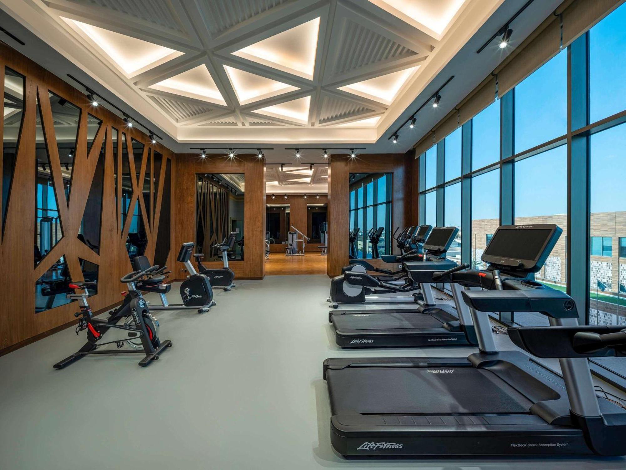 Movenpick Hotel And Residences リヤード エクステリア 写真